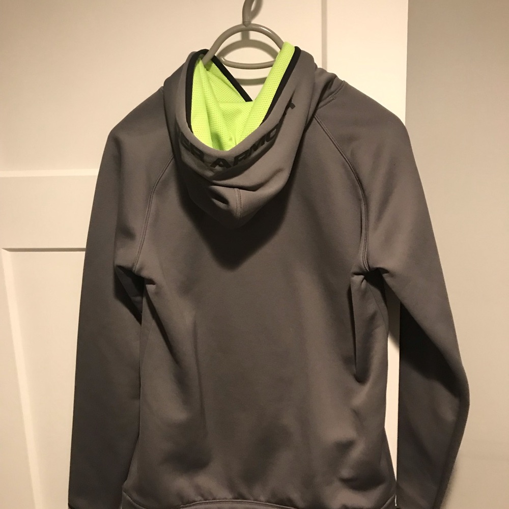 Under armor sweatshirt - Picture 2 of 3
